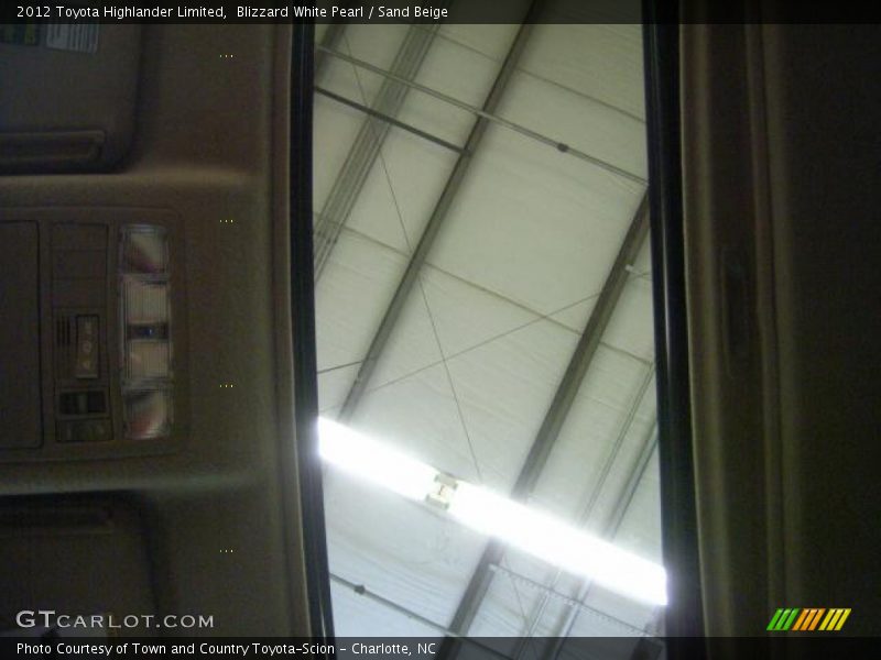 Blizzard White Pearl / Sand Beige 2012 Toyota Highlander Limited