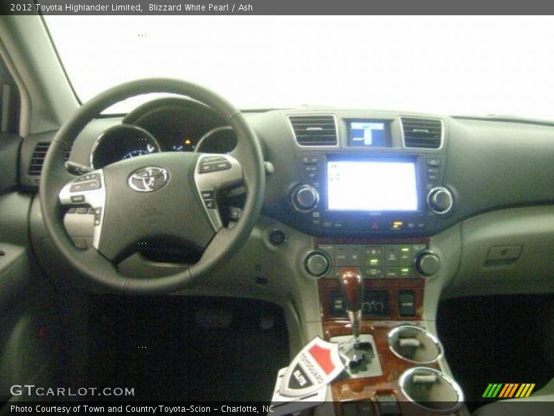Blizzard White Pearl / Ash 2012 Toyota Highlander Limited