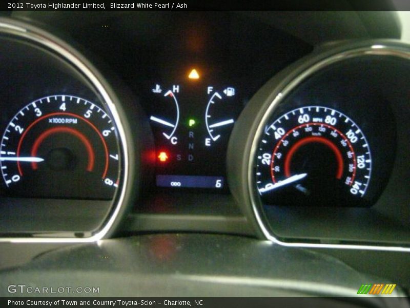Blizzard White Pearl / Ash 2012 Toyota Highlander Limited