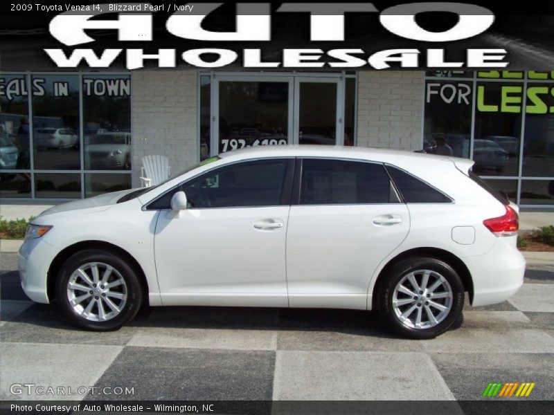 Blizzard Pearl / Ivory 2009 Toyota Venza I4