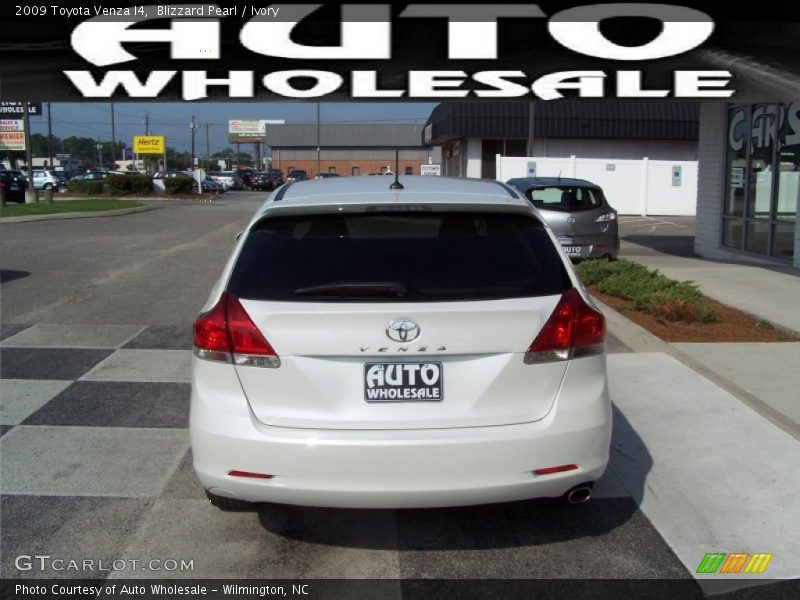 Blizzard Pearl / Ivory 2009 Toyota Venza I4
