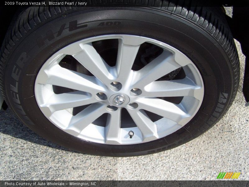 Blizzard Pearl / Ivory 2009 Toyota Venza I4