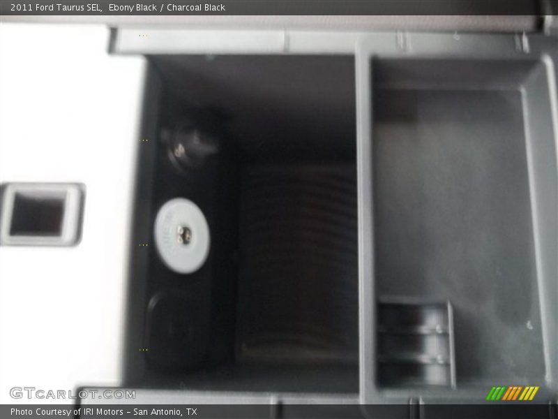 Ebony Black / Charcoal Black 2011 Ford Taurus SEL