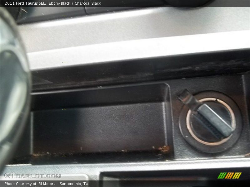 Ebony Black / Charcoal Black 2011 Ford Taurus SEL