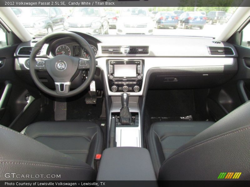 Candy White / Titan Black 2012 Volkswagen Passat 2.5L SE