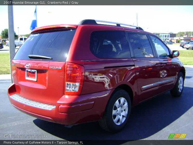 Cranberry Red / Gray 2007 Hyundai Entourage GLS