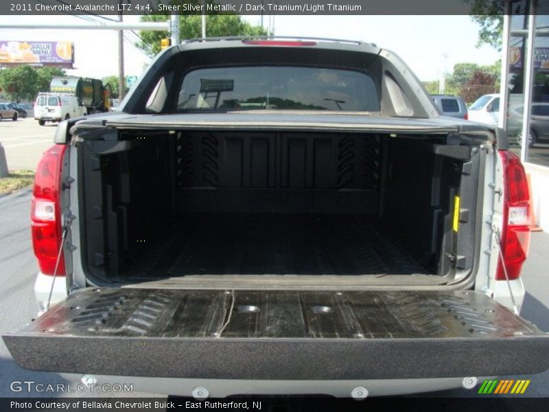 Sheer Silver Metallic / Dark Titanium/Light Titanium 2011 Chevrolet Avalanche LTZ 4x4
