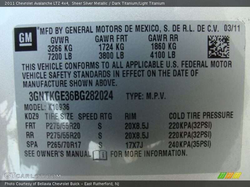 Sheer Silver Metallic / Dark Titanium/Light Titanium 2011 Chevrolet Avalanche LTZ 4x4