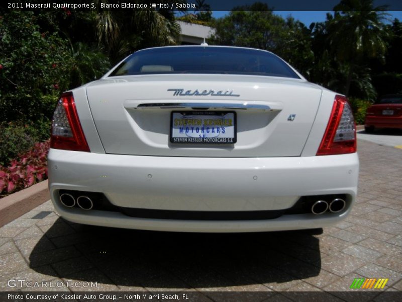 Bianco Eldorado (White) / Sabbia 2011 Maserati Quattroporte S