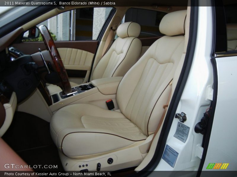  2011 Quattroporte S Sabbia Interior