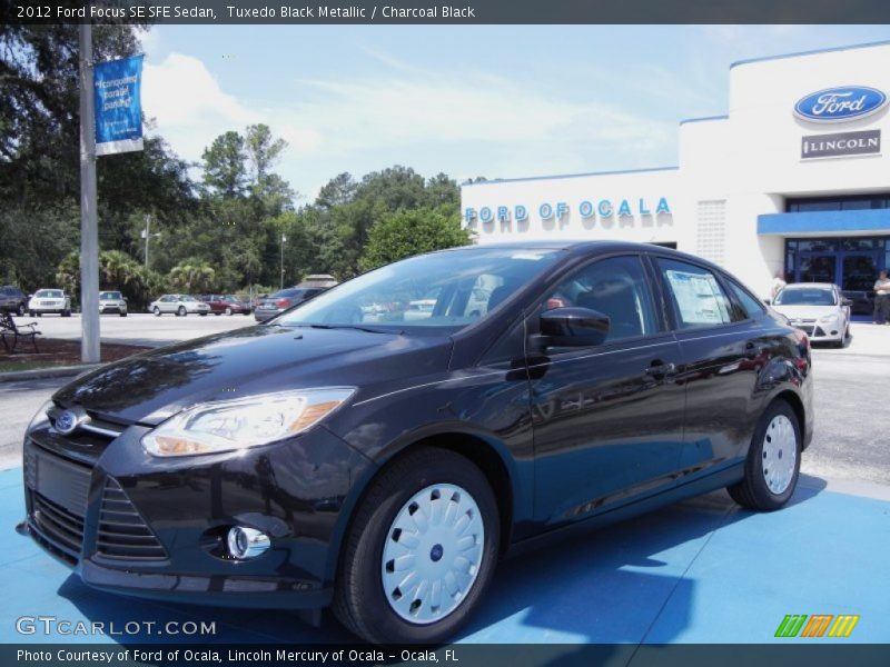 Tuxedo Black Metallic / Charcoal Black 2012 Ford Focus SE SFE Sedan