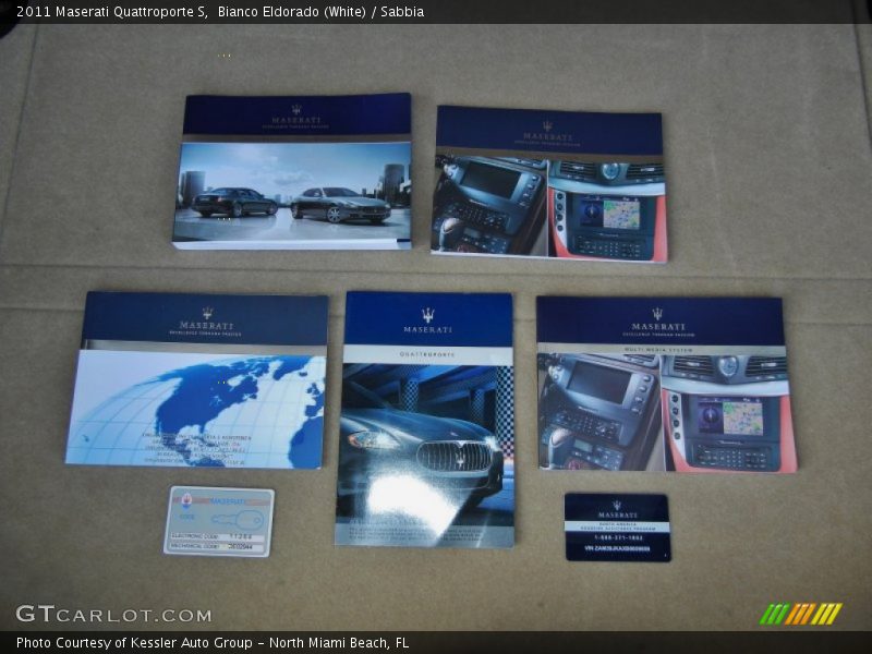 Books/Manuals of 2011 Quattroporte S