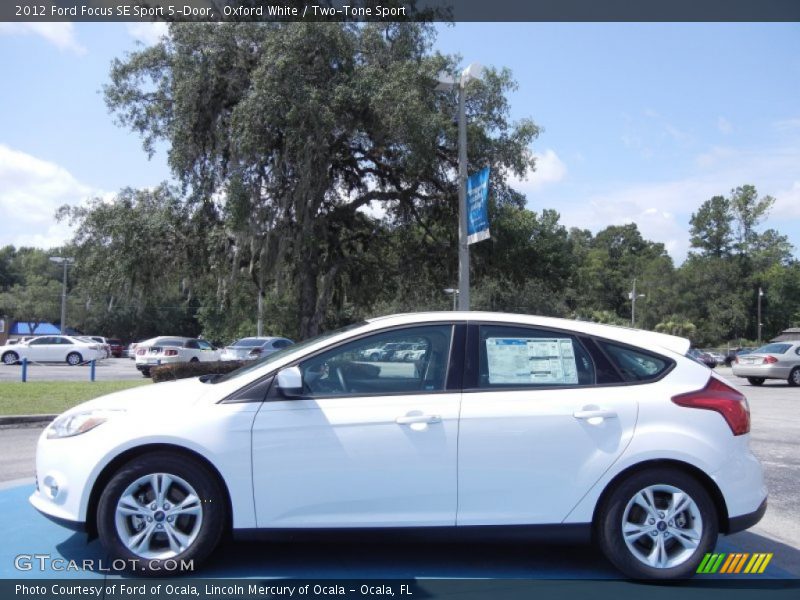 Oxford White / Two-Tone Sport 2012 Ford Focus SE Sport 5-Door