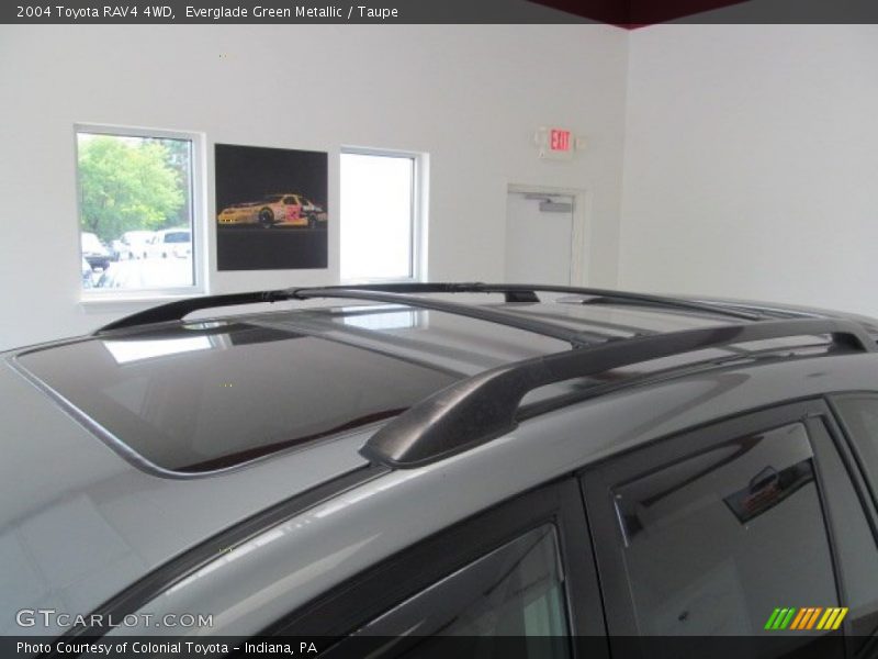 Everglade Green Metallic / Taupe 2004 Toyota RAV4 4WD