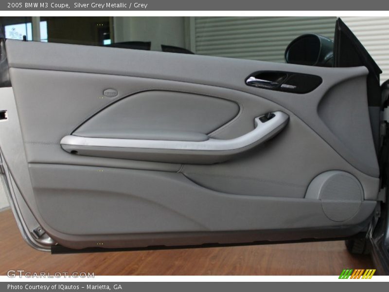 Door Panel of 2005 M3 Coupe