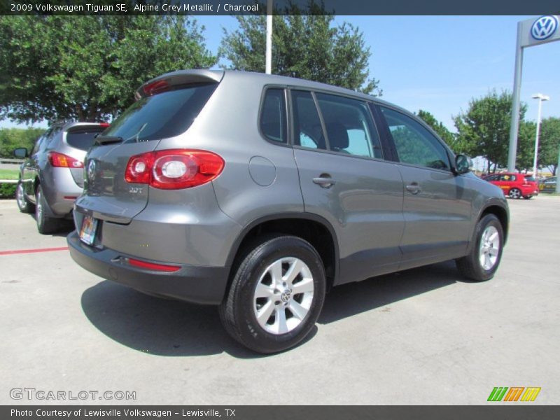 Alpine Grey Metallic / Charcoal 2009 Volkswagen Tiguan SE