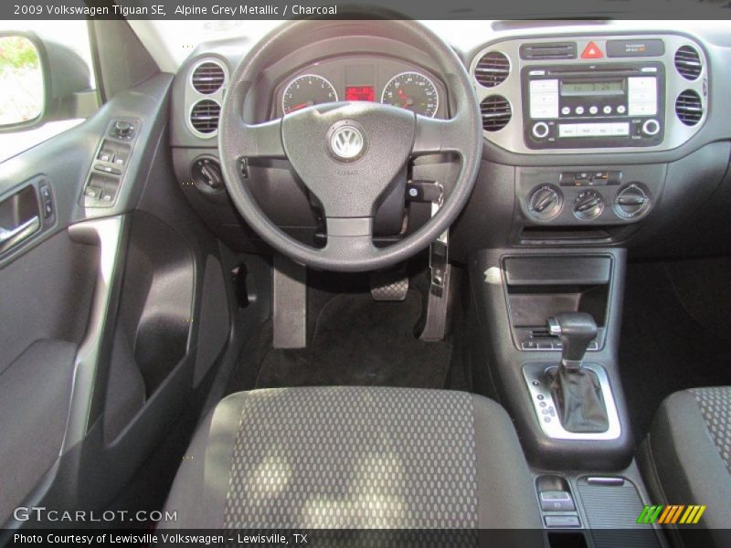 Alpine Grey Metallic / Charcoal 2009 Volkswagen Tiguan SE