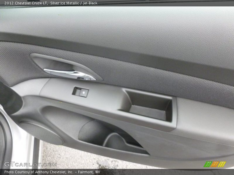 Silver Ice Metallic / Jet Black 2012 Chevrolet Cruze LT