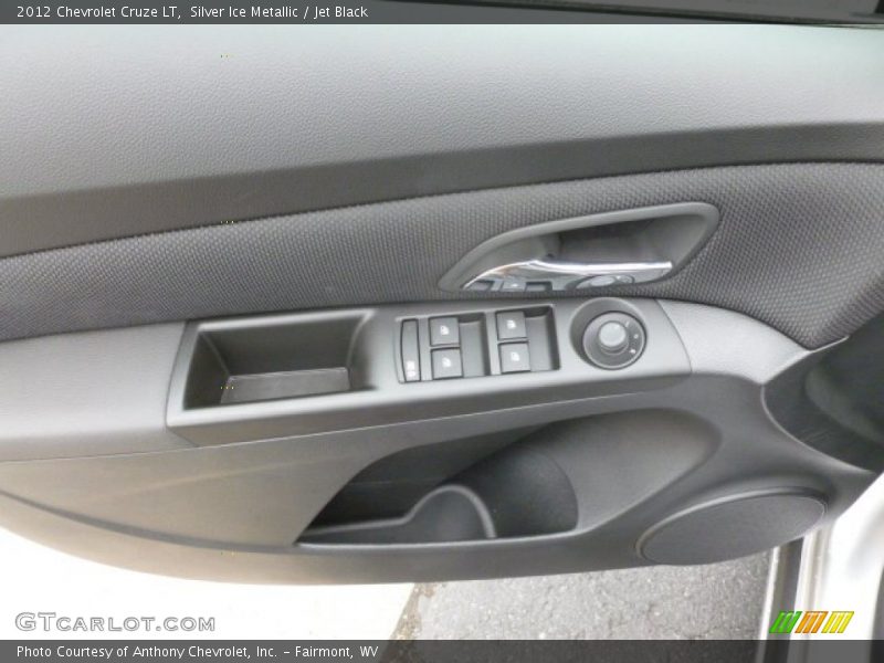 Silver Ice Metallic / Jet Black 2012 Chevrolet Cruze LT