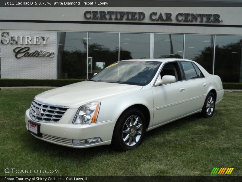 White Diamond Tricoat / Ebony 2011 Cadillac DTS Luxury