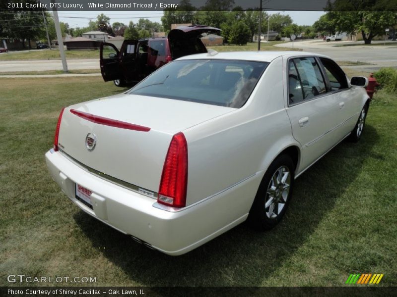 White Diamond Tricoat / Ebony 2011 Cadillac DTS Luxury