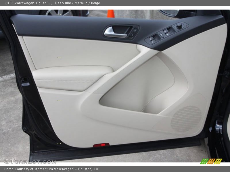 Deep Black Metallic / Beige 2012 Volkswagen Tiguan LE