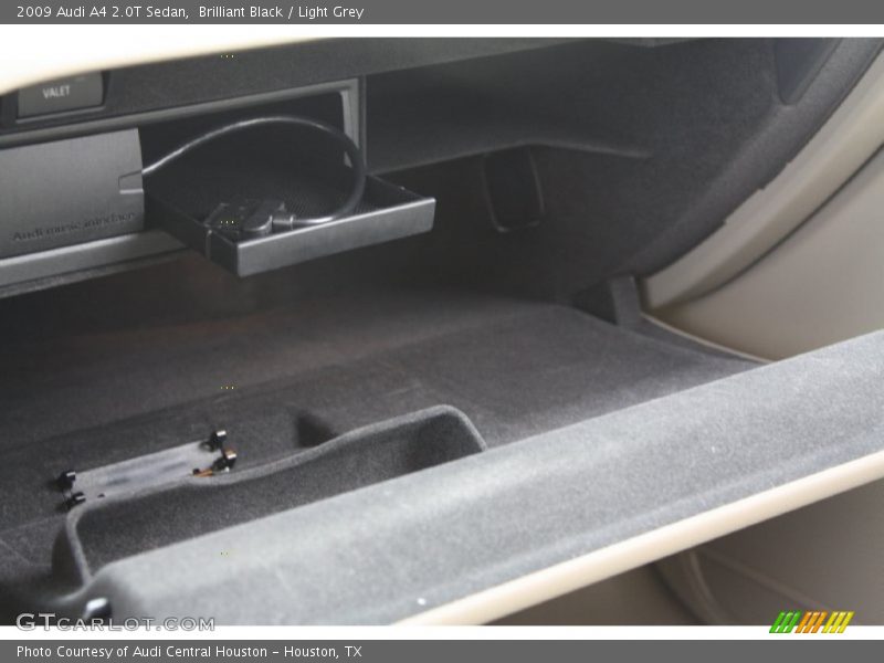 Brilliant Black / Light Grey 2009 Audi A4 2.0T Sedan