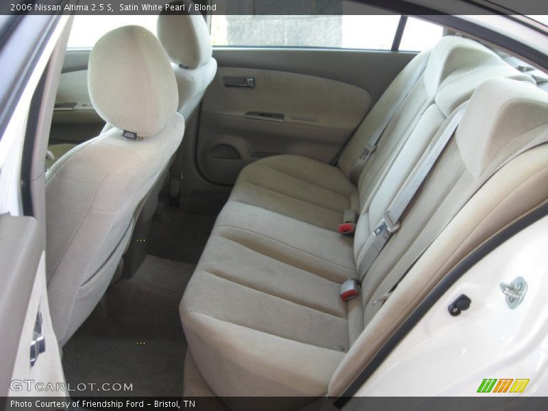 Satin White Pearl / Blond 2006 Nissan Altima 2.5 S