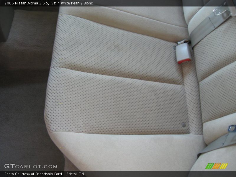 Satin White Pearl / Blond 2006 Nissan Altima 2.5 S