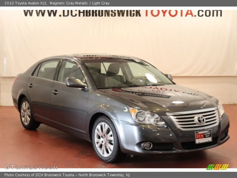 Magnetic Gray Metallic / Light Gray 2010 Toyota Avalon XLS