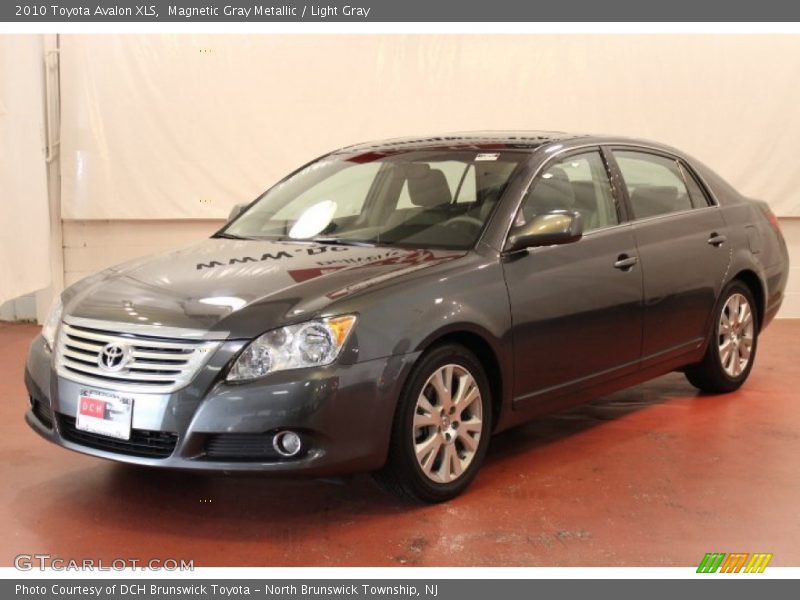 Magnetic Gray Metallic / Light Gray 2010 Toyota Avalon XLS