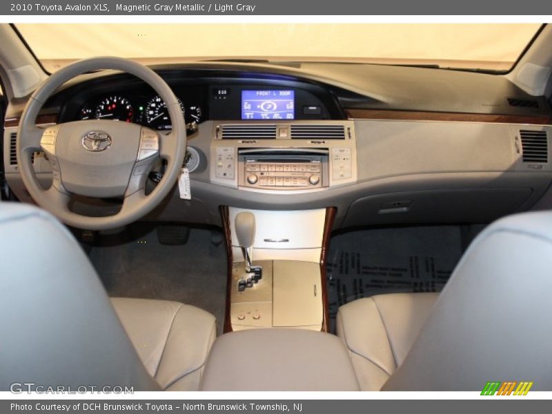 Magnetic Gray Metallic / Light Gray 2010 Toyota Avalon XLS