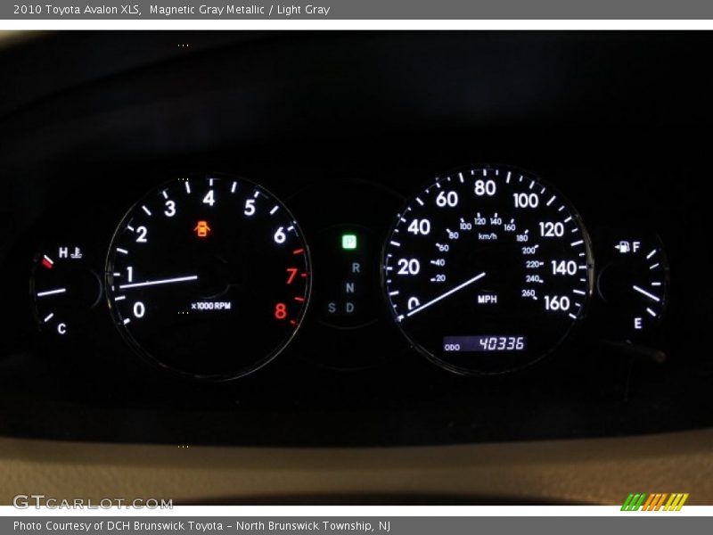 Magnetic Gray Metallic / Light Gray 2010 Toyota Avalon XLS