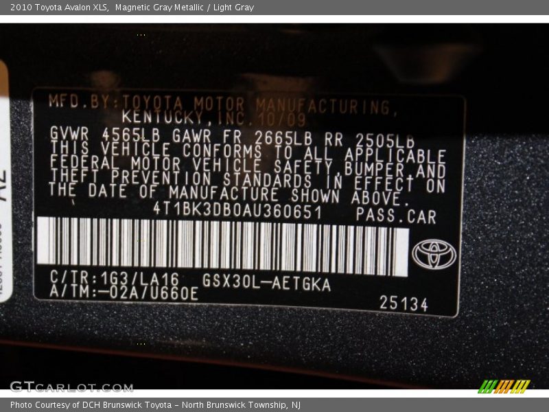 Magnetic Gray Metallic / Light Gray 2010 Toyota Avalon XLS