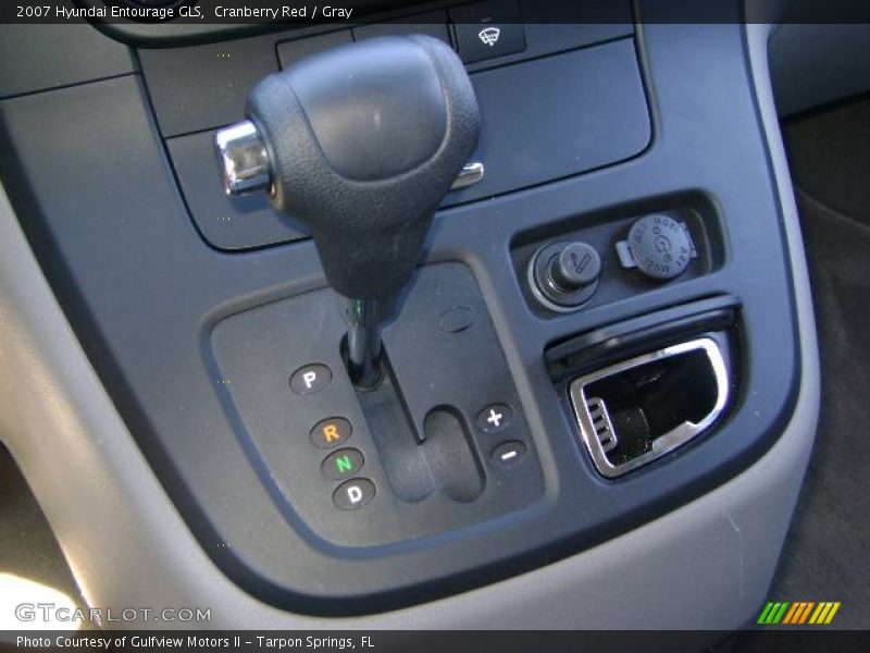 Cranberry Red / Gray 2007 Hyundai Entourage GLS