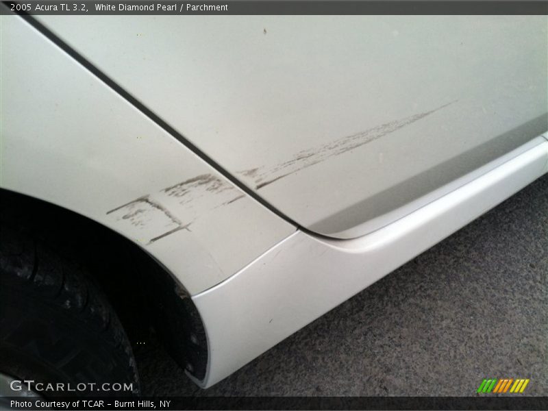 White Diamond Pearl / Parchment 2005 Acura TL 3.2
