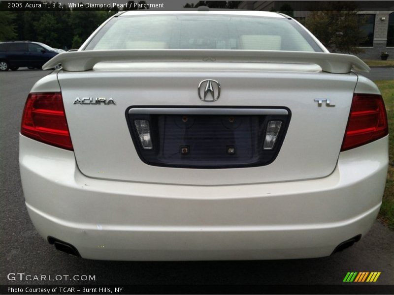 White Diamond Pearl / Parchment 2005 Acura TL 3.2