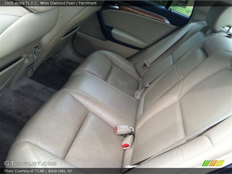 White Diamond Pearl / Parchment 2005 Acura TL 3.2