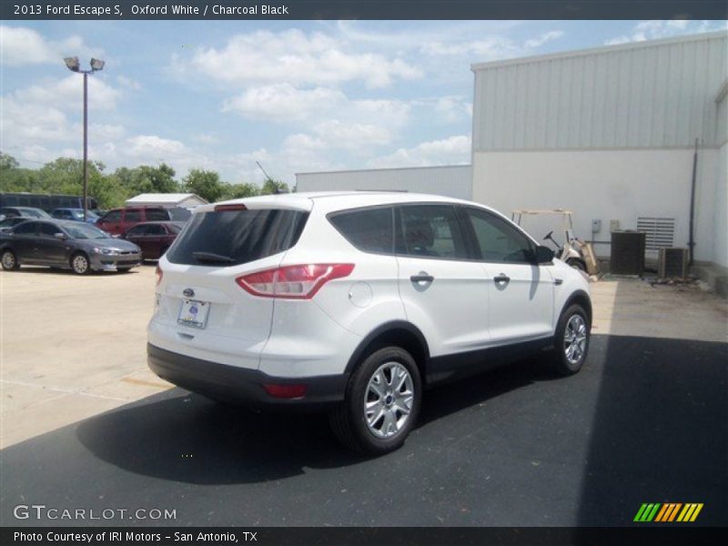 Oxford White / Charcoal Black 2013 Ford Escape S