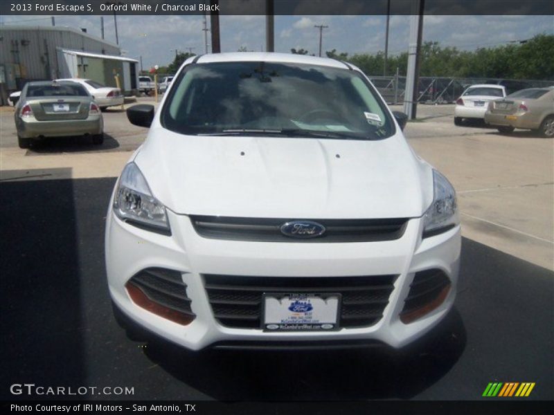 Oxford White / Charcoal Black 2013 Ford Escape S