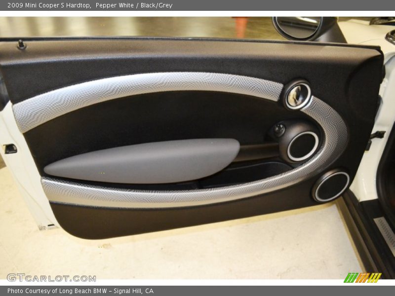 Pepper White / Black/Grey 2009 Mini Cooper S Hardtop
