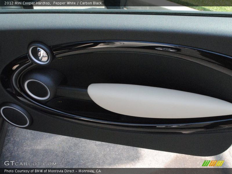 Pepper White / Carbon Black 2012 Mini Cooper Hardtop