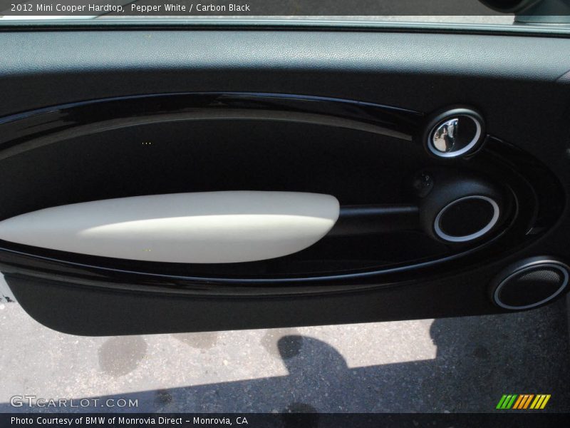 Pepper White / Carbon Black 2012 Mini Cooper Hardtop
