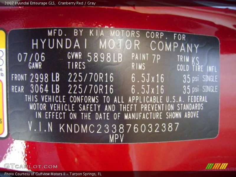 Cranberry Red / Gray 2007 Hyundai Entourage GLS