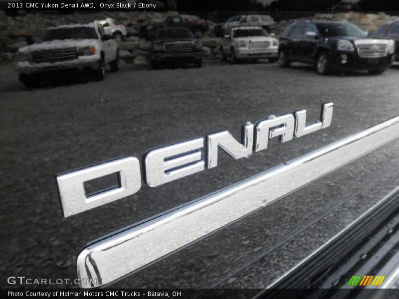  2013 Yukon Denali AWD Logo