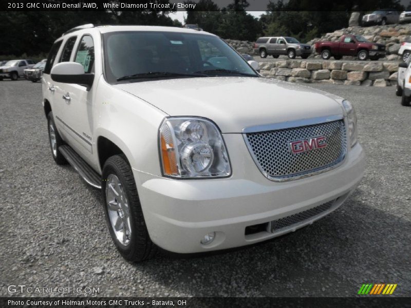 White Diamond Tricoat / Ebony 2013 GMC Yukon Denali AWD