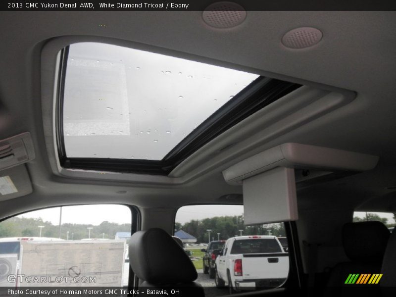 White Diamond Tricoat / Ebony 2013 GMC Yukon Denali AWD