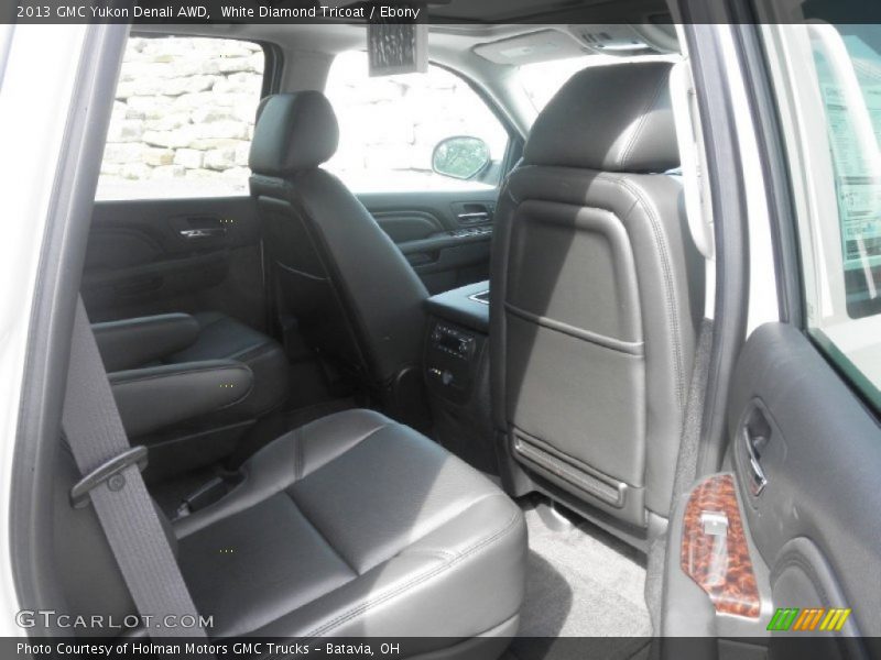 White Diamond Tricoat / Ebony 2013 GMC Yukon Denali AWD