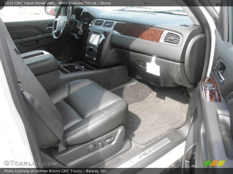 White Diamond Tricoat / Ebony 2013 GMC Yukon Denali AWD