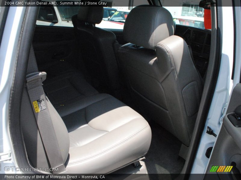 Summit White / Stone Gray 2004 GMC Yukon Denali AWD